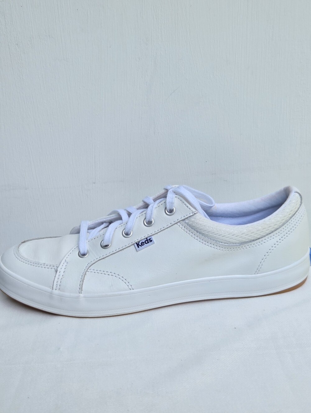 Keds Women's White Lace-Up Low Top Sneakers Logo Accents Classic Casual Size-10 - Picture 2 of 13